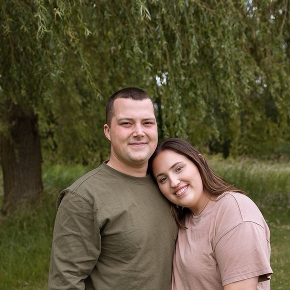 Meet your Posher, Amanda - Picture 1 of 1